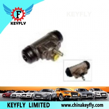 Clutch Master Cylinder for DAF XF OEM 1348 735