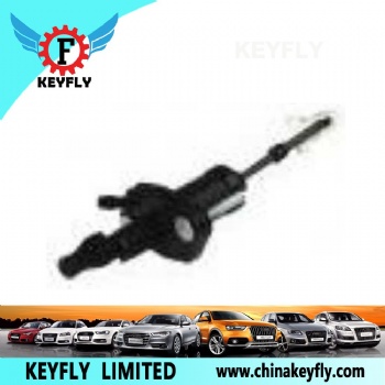 Clutch Master Cylinder for OPEL OMEGA A Estate (66_, 67_) OEM 679305